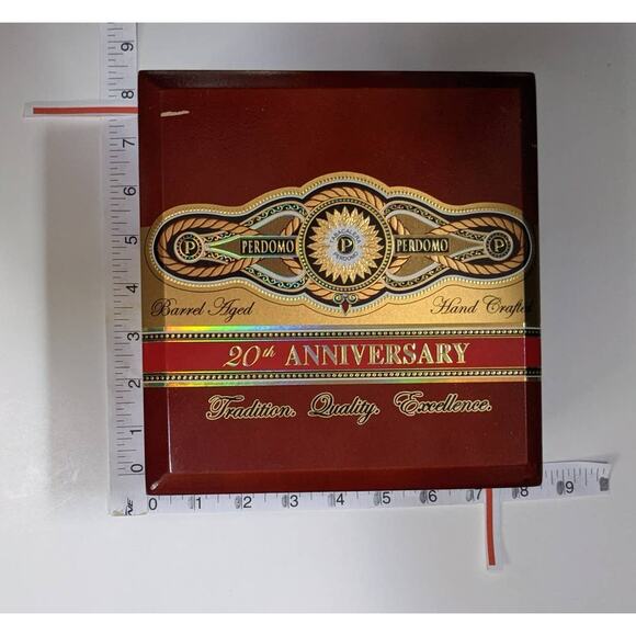 Empty Cigar box for Crafts Storage Purse Making Guitars Juggling Trinkets Herb - Picture 1 of 1